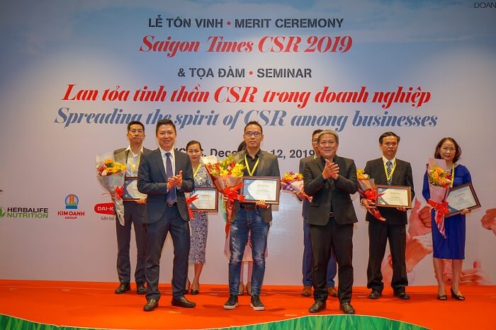THIEN LONG GROUP WAS HONORABLY CERTIFICATED OF ENTERPRISE FOR THE COMMUNITY OF SAIGON ECONOMIC TIME